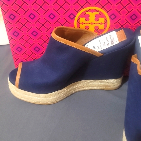 Authentic Tory Burch heels - Picture 2 of 7